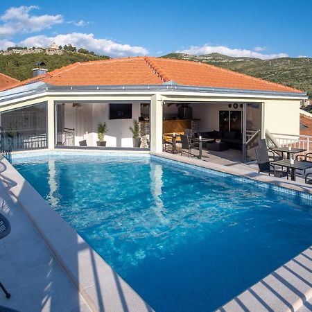 Apartments Sweet Dreams Τρέμπινιε Εξωτερικό φωτογραφία