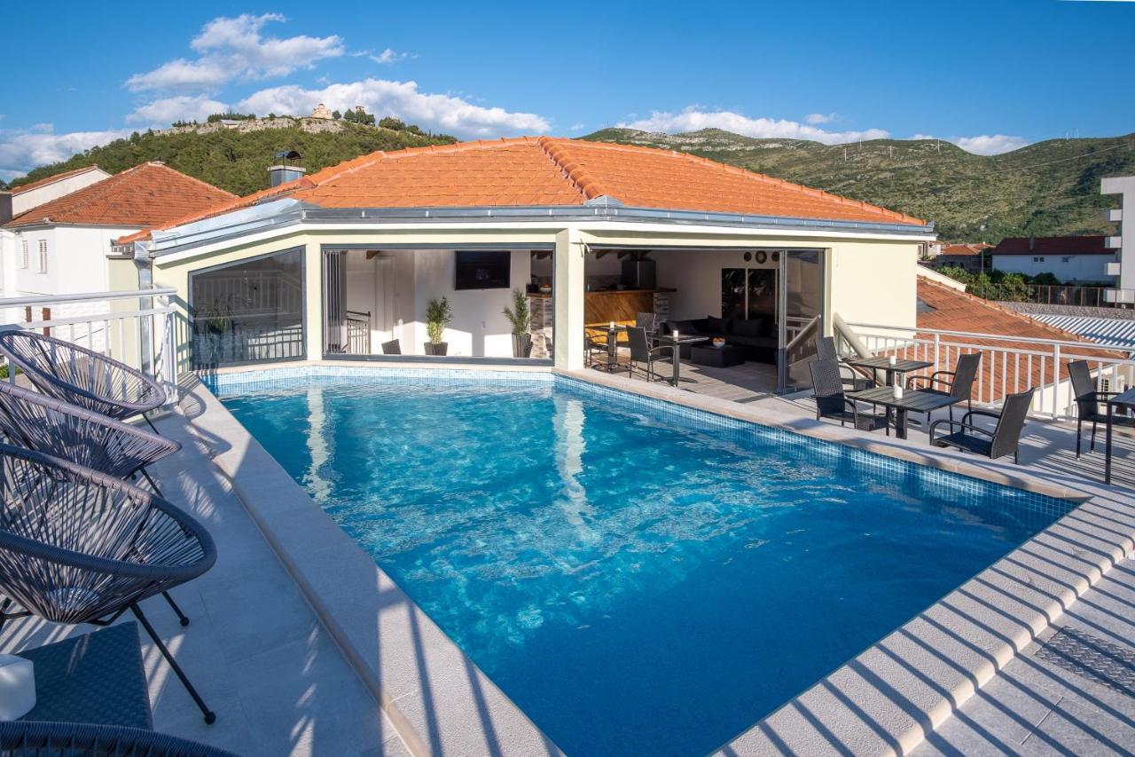 Apartments Sweet Dreams Τρέμπινιε Εξωτερικό φωτογραφία