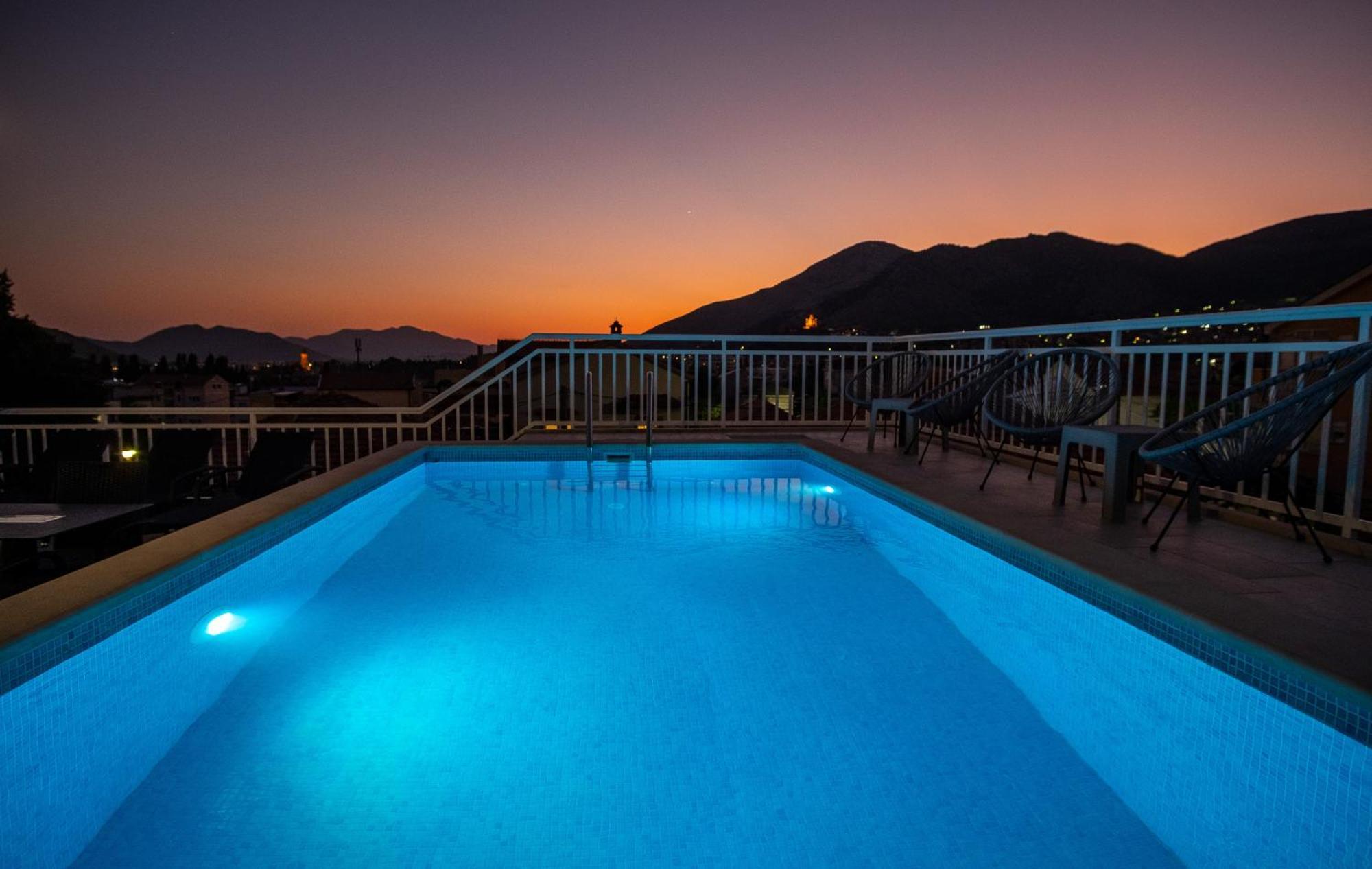 Apartments Sweet Dreams Τρέμπινιε Εξωτερικό φωτογραφία