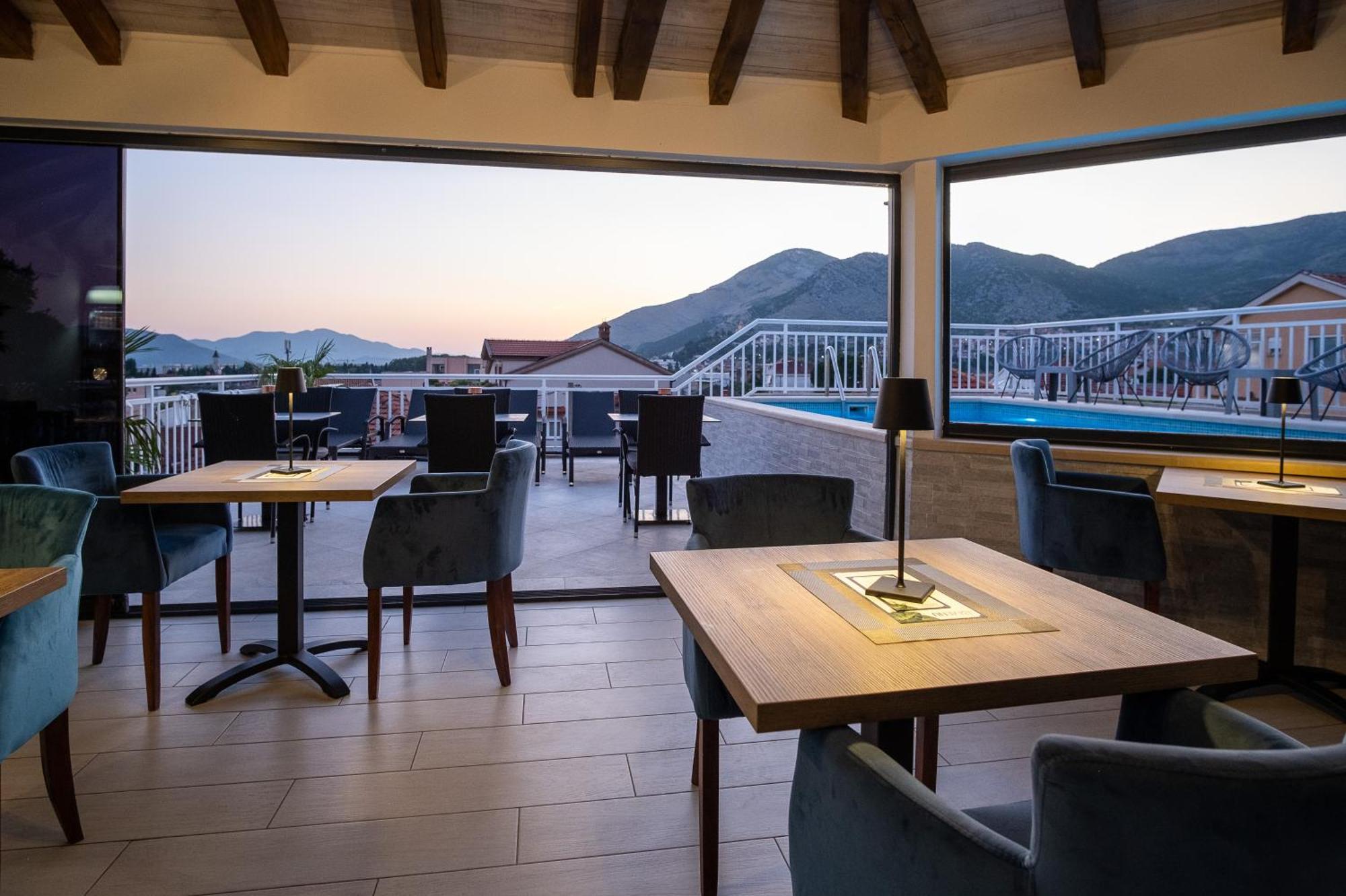Apartments Sweet Dreams Τρέμπινιε Εξωτερικό φωτογραφία