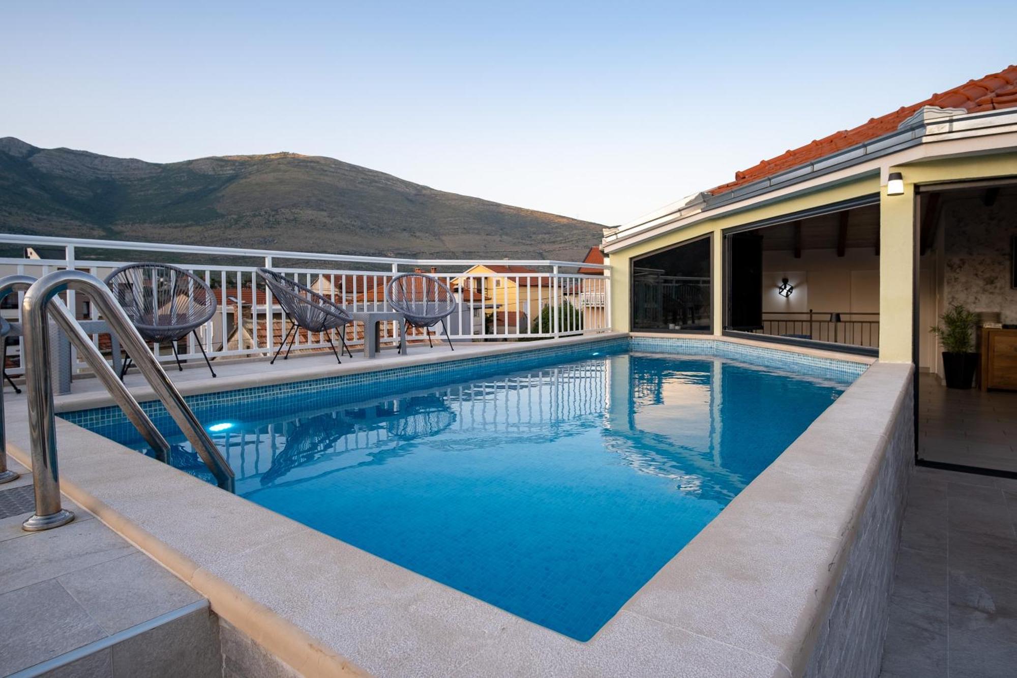 Apartments Sweet Dreams Τρέμπινιε Εξωτερικό φωτογραφία