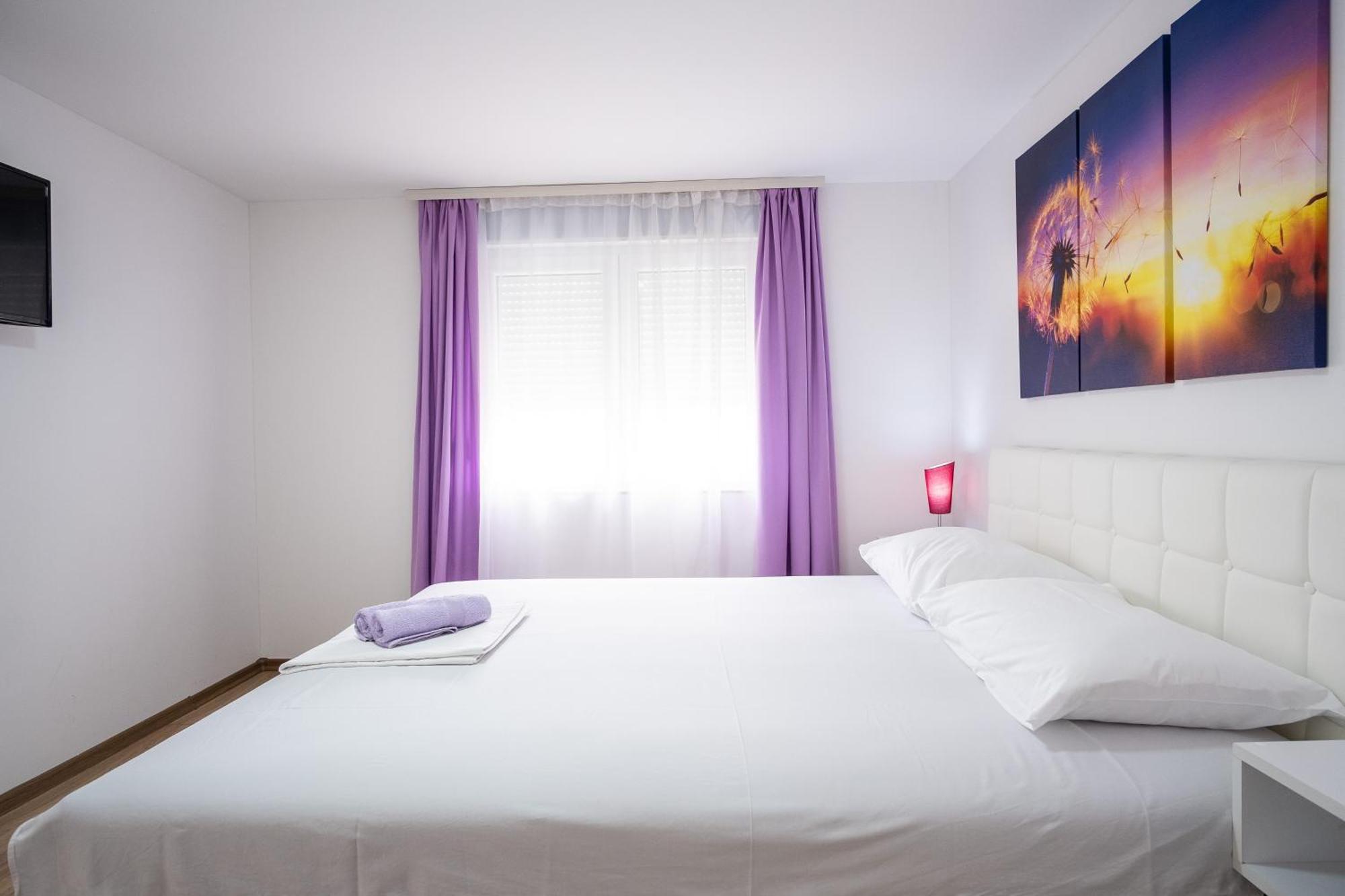 Apartments Sweet Dreams Τρέμπινιε Εξωτερικό φωτογραφία