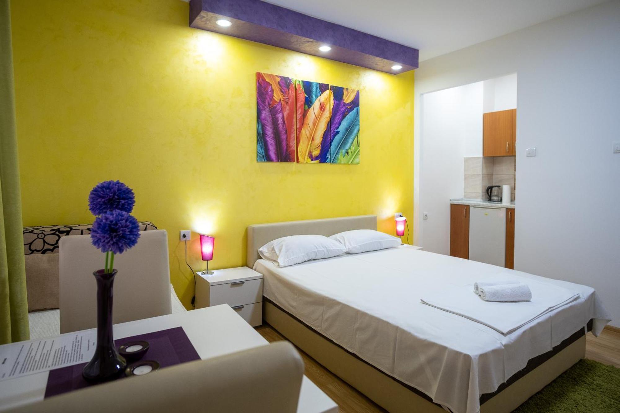 Apartments Sweet Dreams Τρέμπινιε Εξωτερικό φωτογραφία