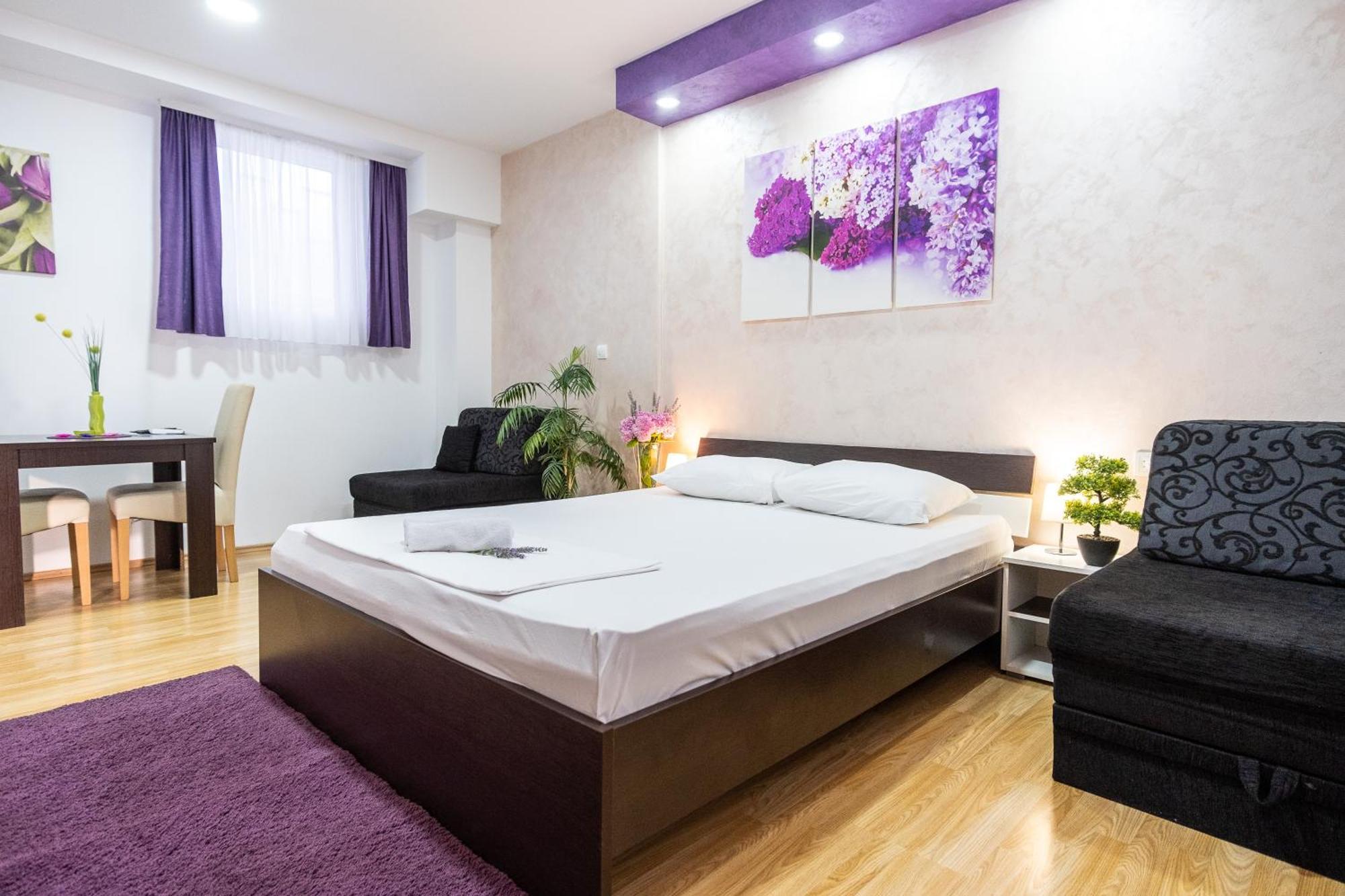 Apartments Sweet Dreams Τρέμπινιε Εξωτερικό φωτογραφία